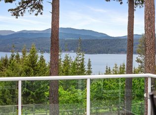 1943 E Gotham Bay Rd, Harrison, ID 83833