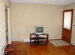 3rd image of 4164 Blackfoot Dr SW