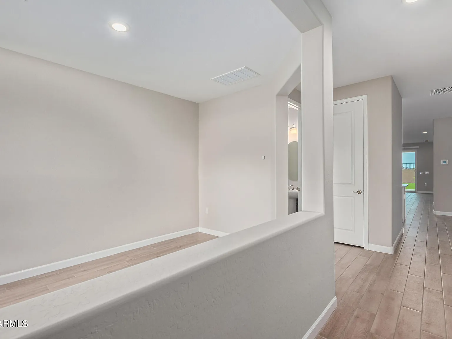 4 bed, 2.5 bath, 1916 sqft, $3,200 — Photo 3