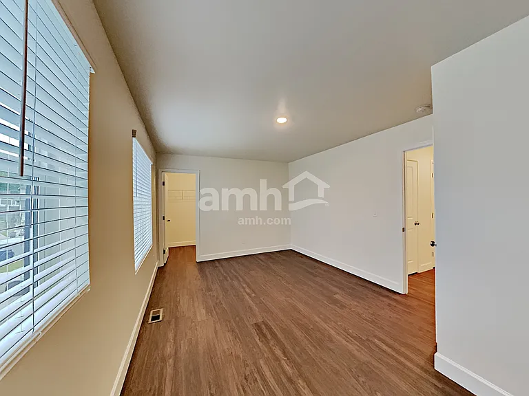 6914 35th Pl NE — Photo 11