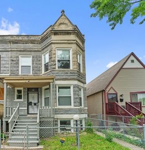 814 S Karlov Ave, Chicago, IL, 60624