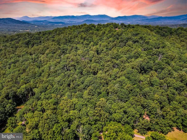 Comptons Rd, Castleton, VA 22716