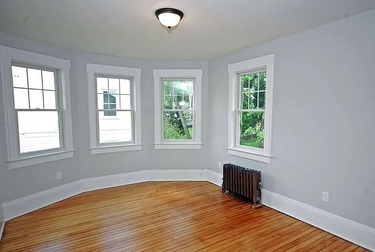 31 Oliver St — Photo 12