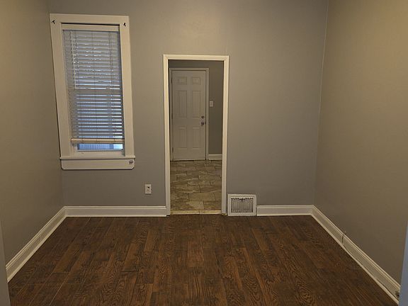 2nd image of 1407 N Hollywood St