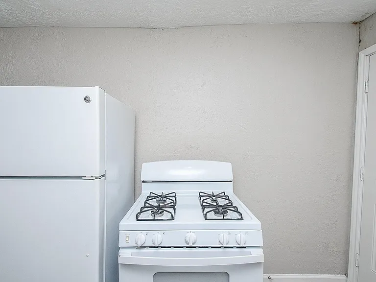 6024 Collingsworth St #2 — Photo 9