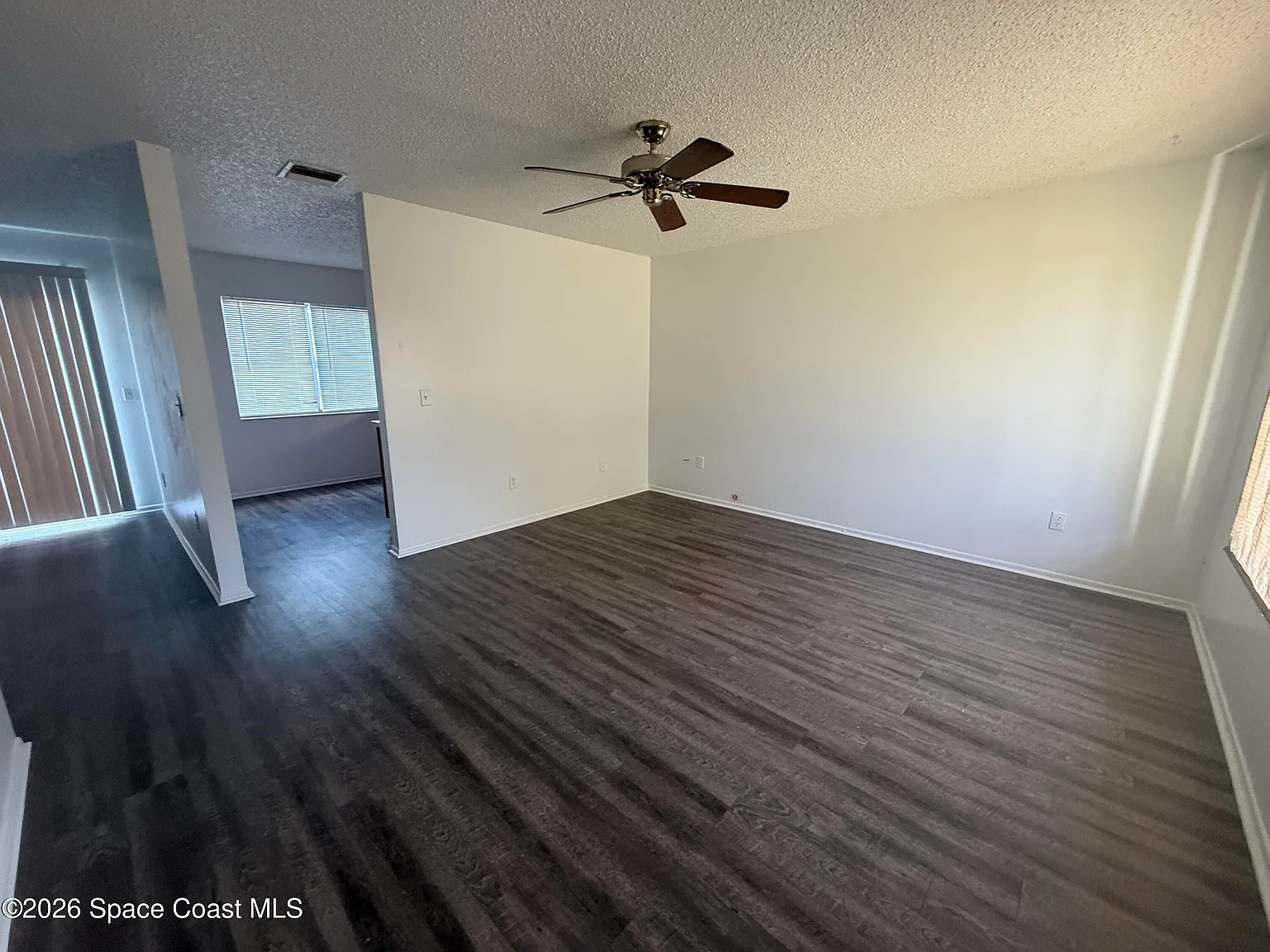 2 bed, 1.5 bath, 888 sqft, $1,500 — Photo 3