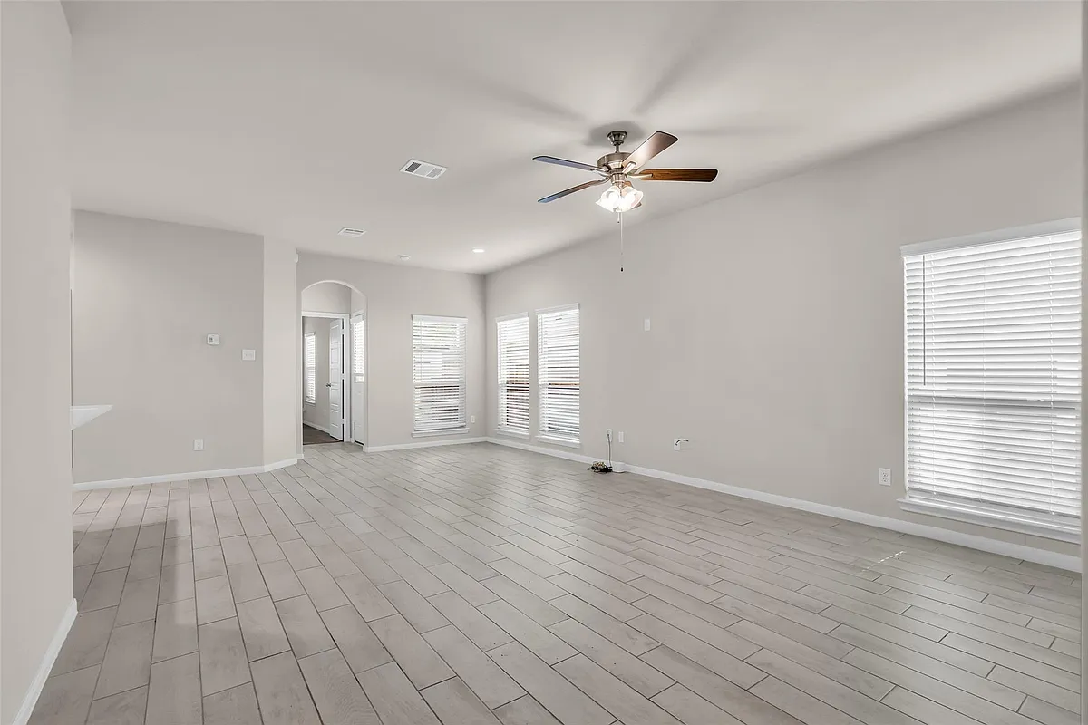 Building Photo - 506 Emerald Thicket Ln