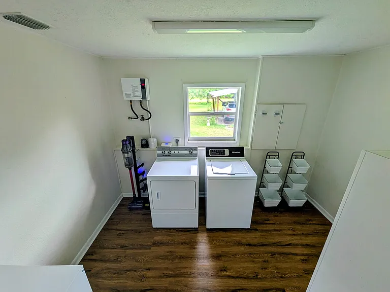 5740 Floy Dr — Photo 10