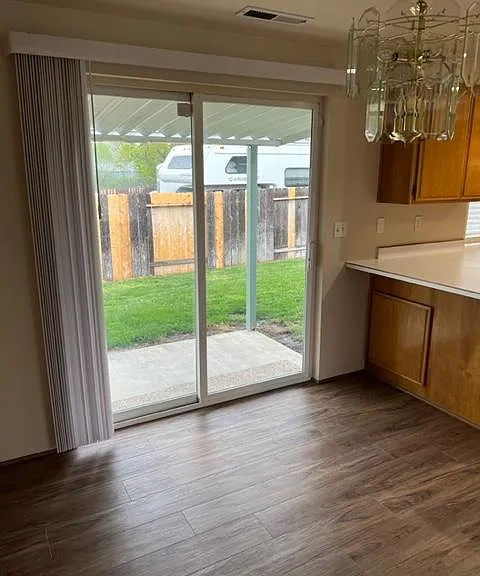 901 Rebecca Dr — Photo 19