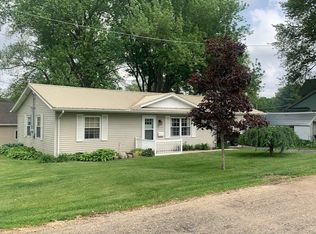 103 N Mix St, Oregon, IL 61061