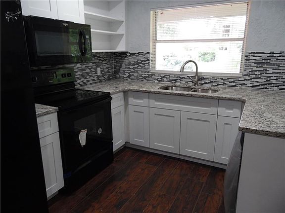 5th image of 805 Cypress Ave
