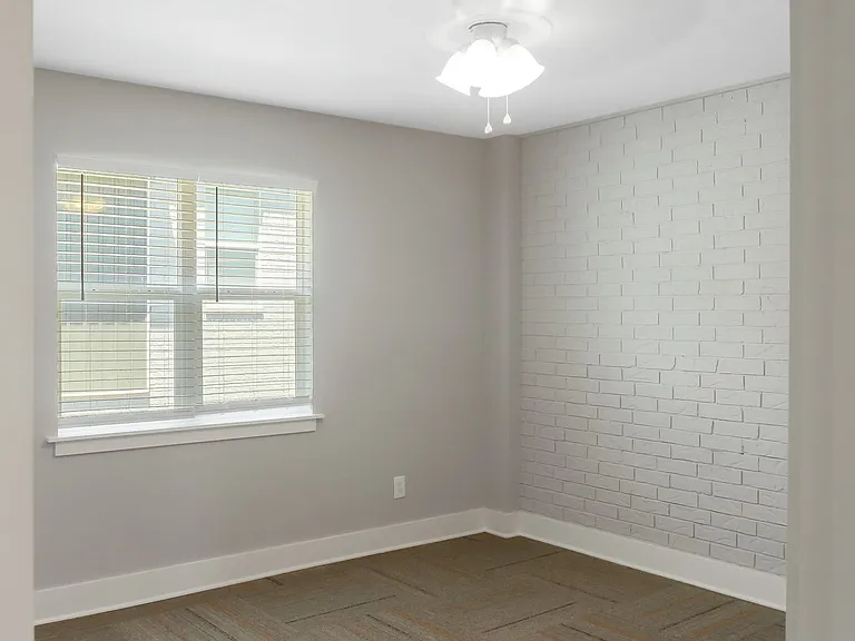 303 W Center Ave #223 — Photo 3