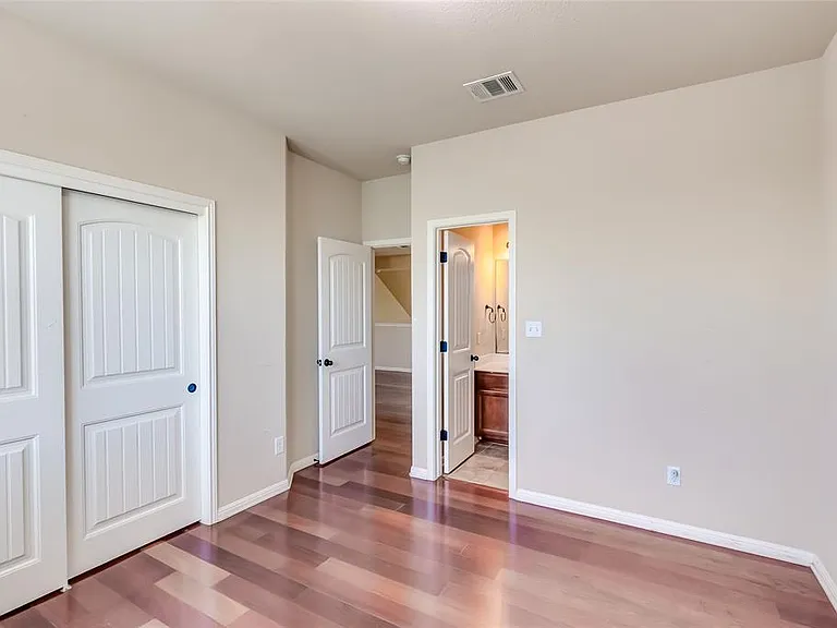 11300 Cherisse Dr — Photo 31