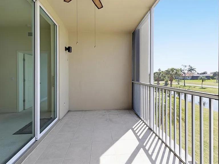 10045 Links Ln #203 — Photo 32