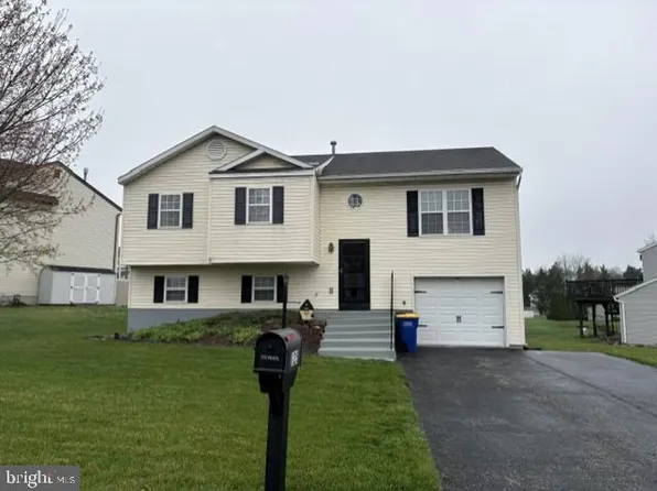 125 Winston Dr, York, PA 17408