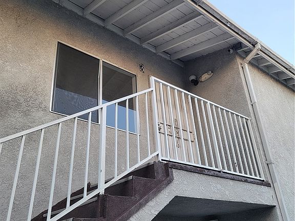 5th image of 2632 W 16th Pl