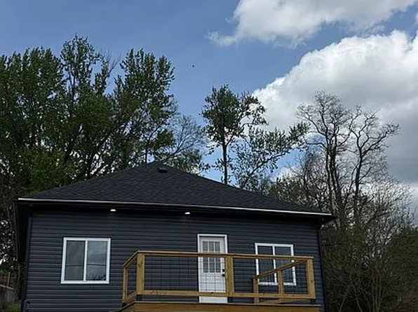 1235 Swingle St, Zanesville, OH 43701