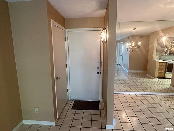 5th image of 2705 W Willowlake Dr APT 47