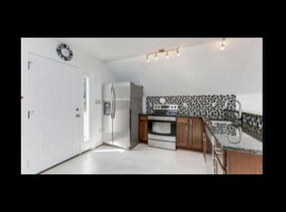 18671 Woodburn Rd, Leesburg, VA 20175