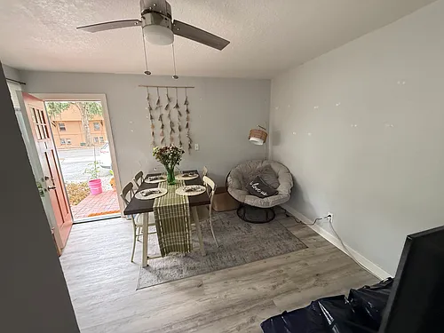 914 SW 7th Ave #1 Photo 1