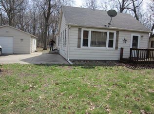 401 W College Ave, Kouts, IN 46347