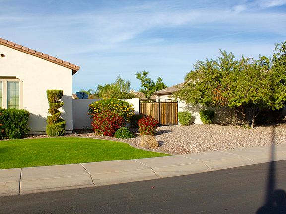 4th image of 2922 E Oriole Dr