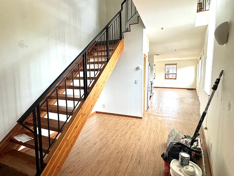 2229 NW Savier St #5 — Photo 5
