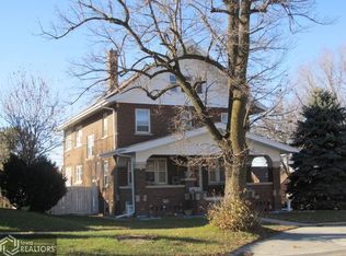 127 N Clark St, Carroll, IA 51401