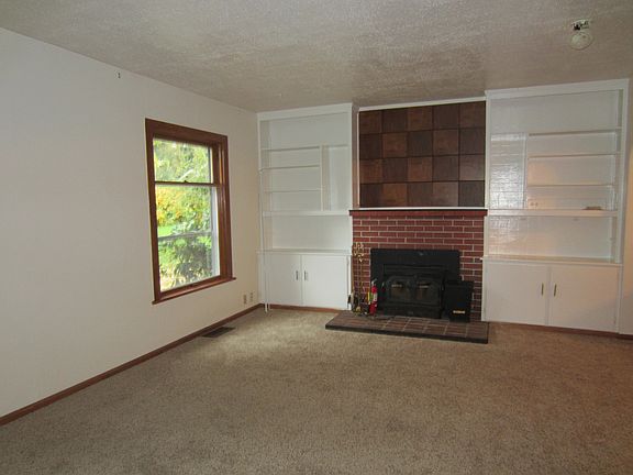5th image of 4304 87th Ave NE