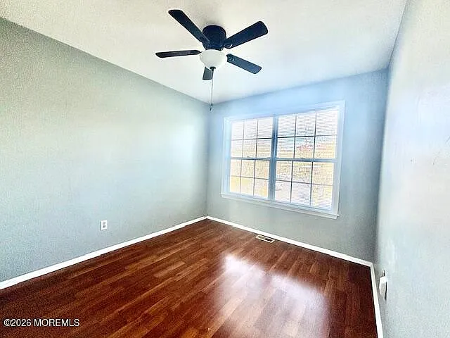 116 Wellington Ct — Photo 15