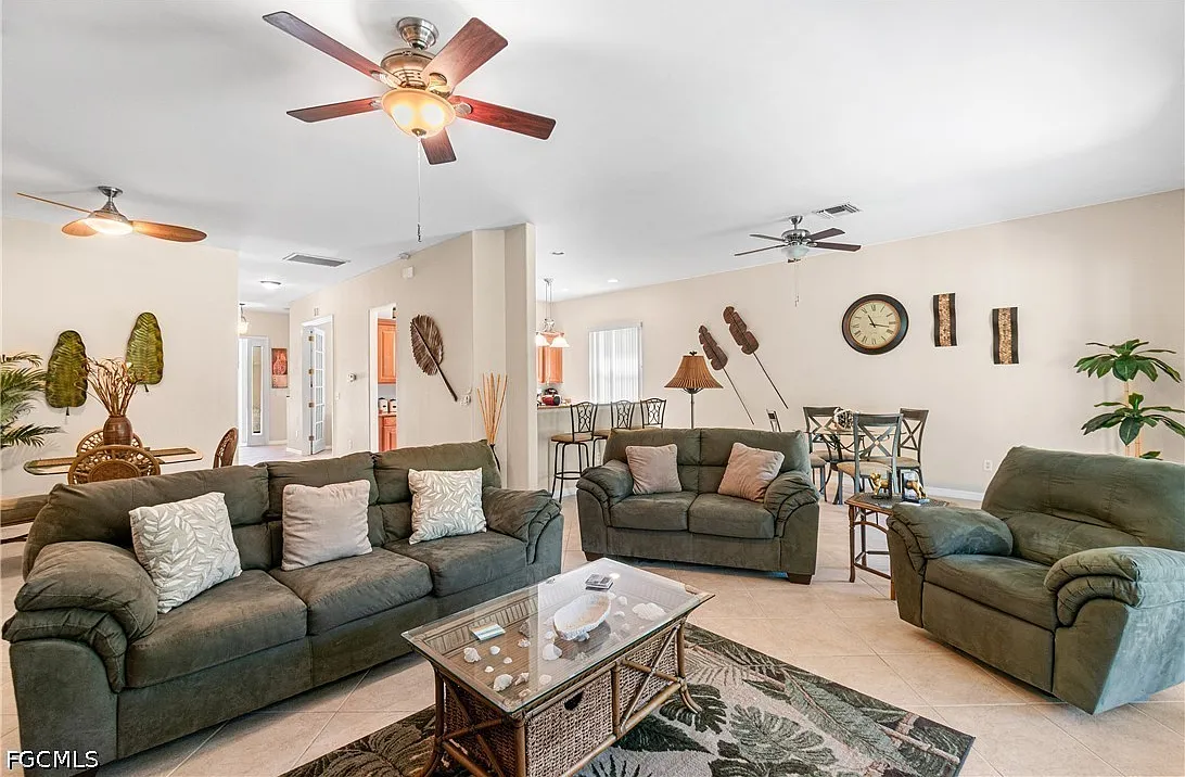 2 bed, 2.0 bath, 1836 sqft, $2,500 — Photo 3