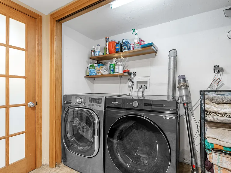 351 Winchester St — Photo 19