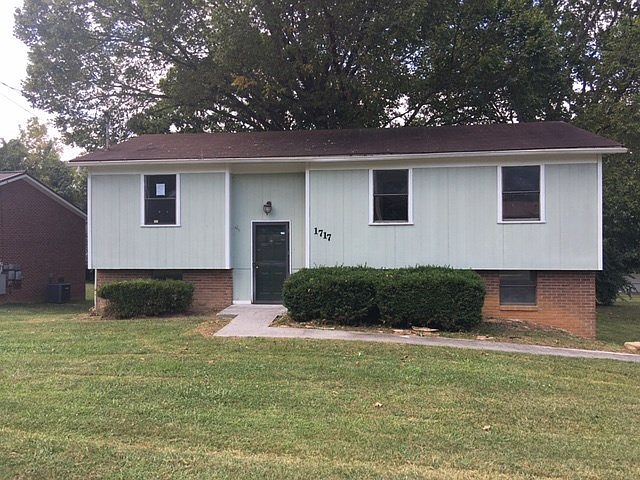 1st image of 1717 Shields Dr