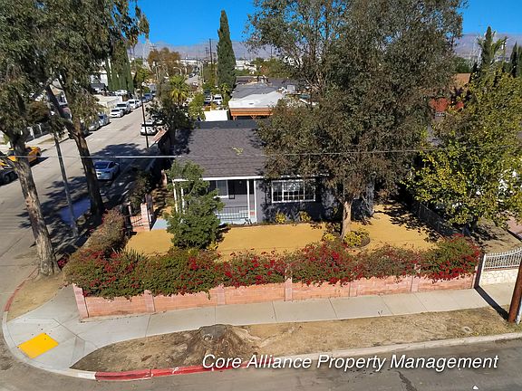 3rd image of 11457 Kittridge St
