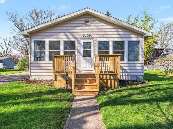 525 Main St, Coopersville, MI 49404