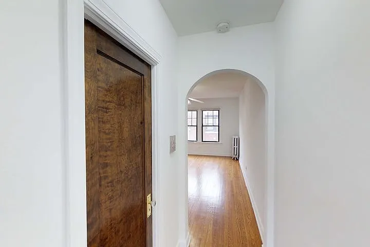 4455 S. Greenwood Avenue — Photo 20