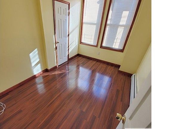 3rd image of 839 Jennings St #1