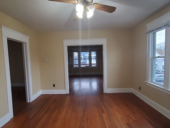 3rd image of 12 Cornwall Ave Unit 2