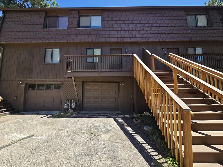 570 Manor Ct #B — Photo 30