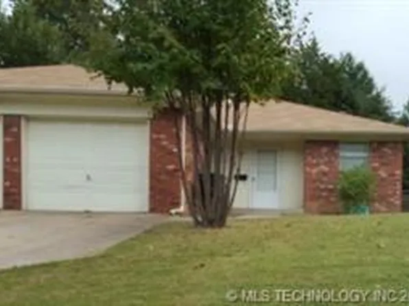 821 N Brown St, Sapulpa, OK 74066
