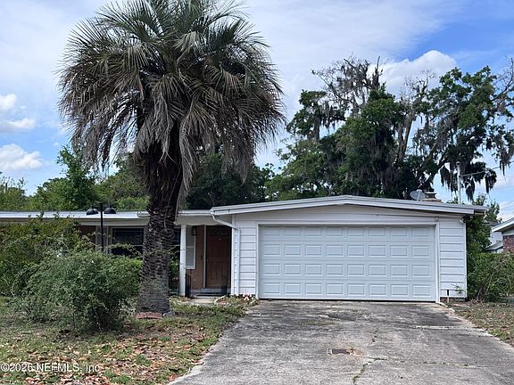 2nd image of 5527 MAXINE Drive