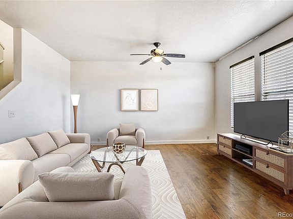 3rd image of 128 Foxglove Drive