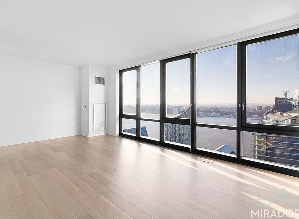 1st image of 21 W End Ave APT 4703