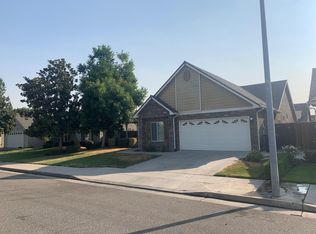 7908 N Backer Ave, Fresno, CA