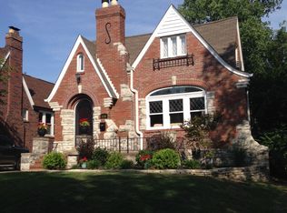 1130 Ralph Ter, Saint Louis, MO 63117