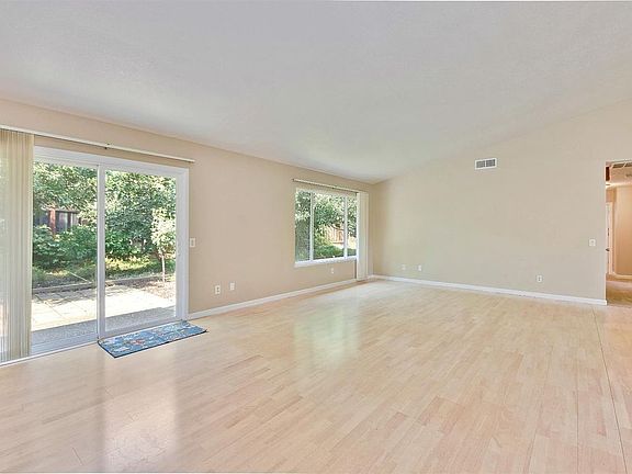 5th image of 8107 Niessen Way