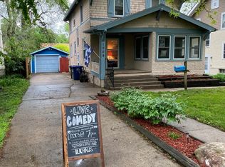 1009 39th St, Des Moines, IA 50311