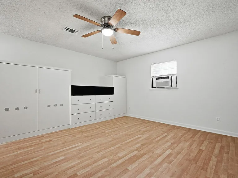 32 Cascabellas St — Photo 30