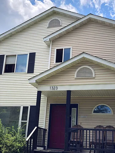1323 Oliver Ave N Photo 1