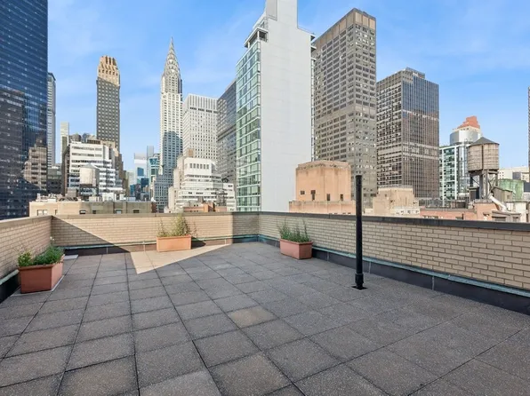 310 Lexington Avenue 2D image 10 of 10